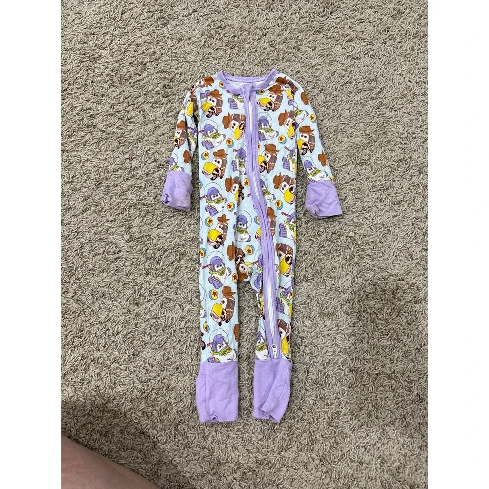 Disney toy story woody buzz cars print bamboo zippy pajamas size 3-6 months